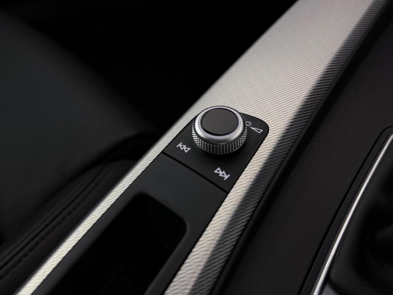 Audi A5 thumbnail Misc Controls
