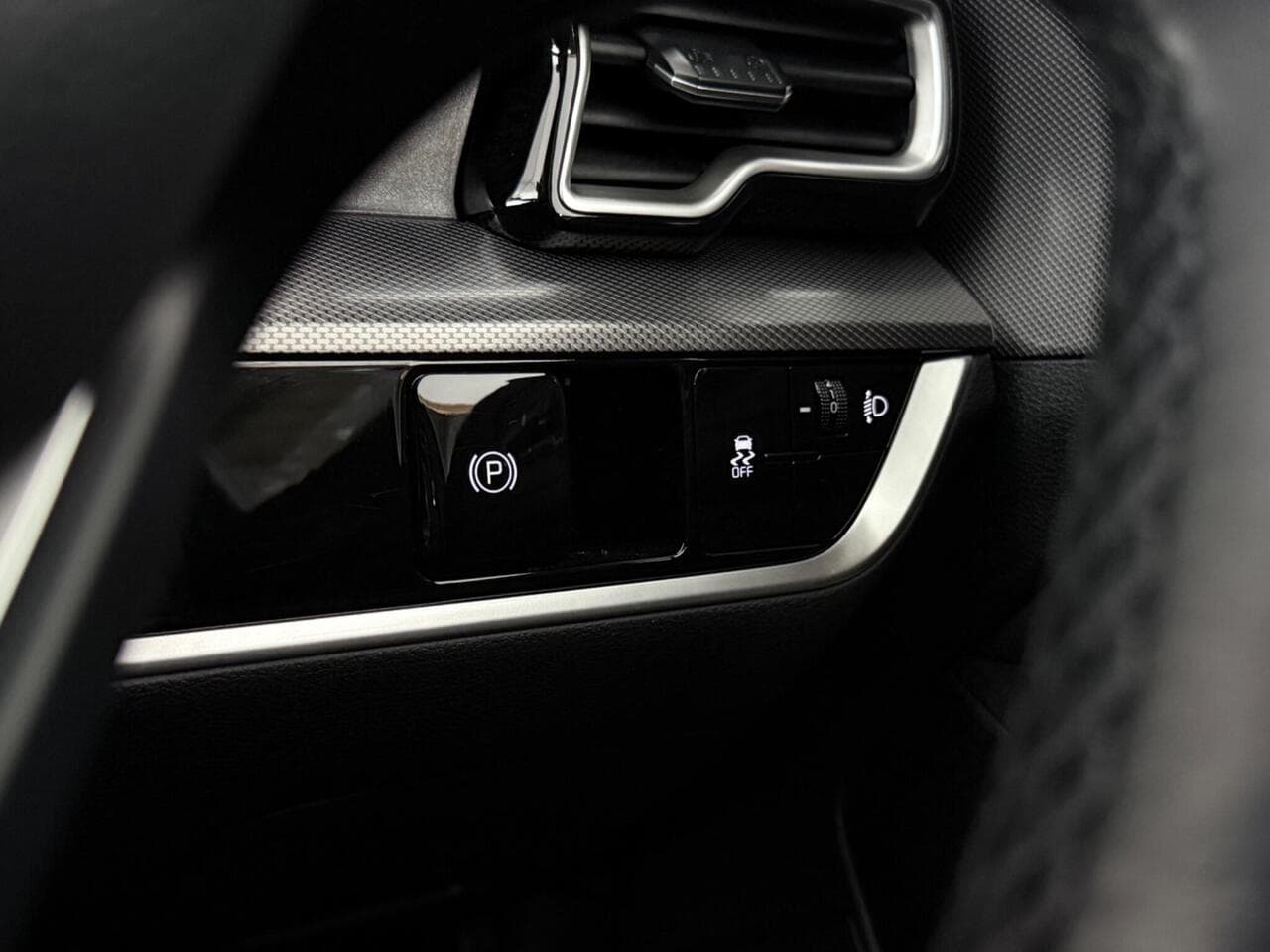 Kia Sportage thumbnail Misc Controls