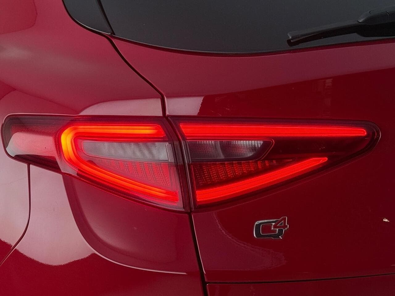 Alfa Romeo Stelvio thumbnail Lights Rear