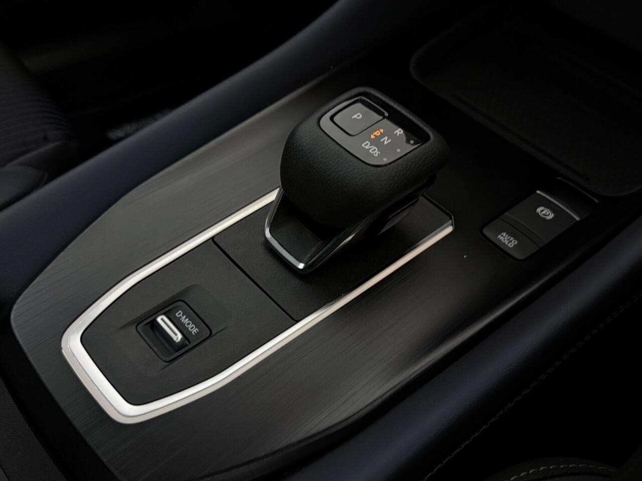 Nissan Qashqai thumbnail Misc Controls