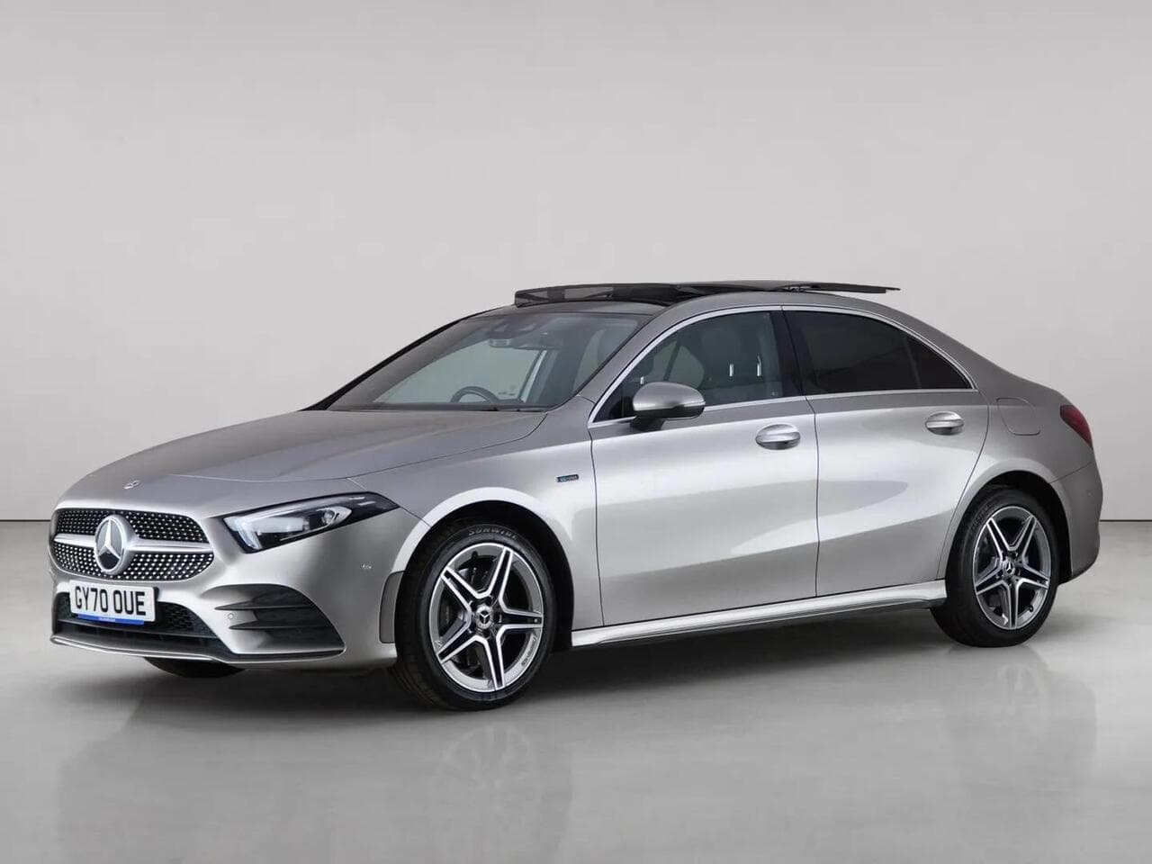 Mercedes-Benz A Class thumbnail Front Left