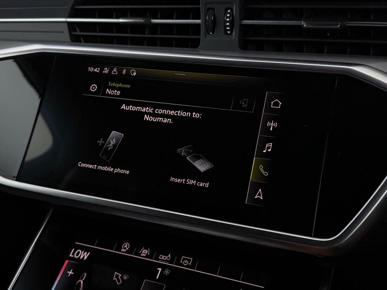 Audi A6 Avant thumbnail Infotainment System