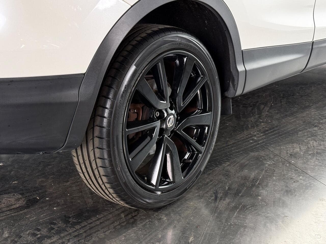 Nissan Qashqai thumbnail Wheel