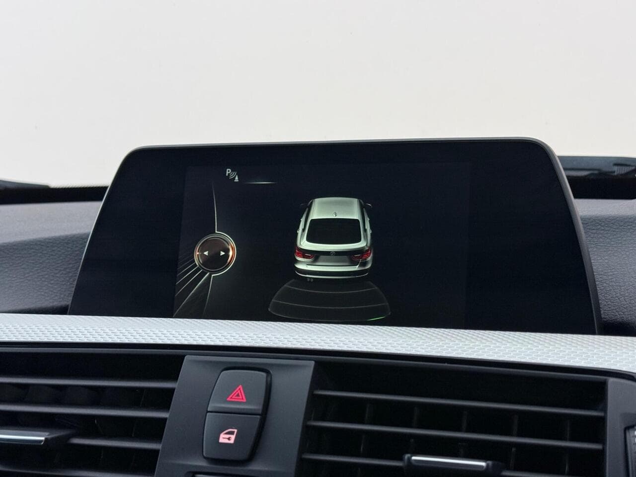 BMW 3 Series Gran Turismo thumbnail Infotainment System