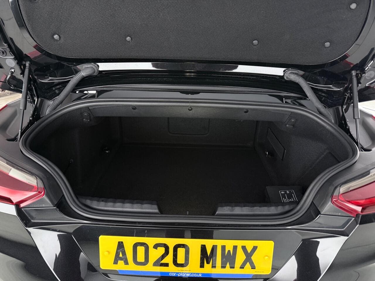 BMW Z4 thumbnail Boot