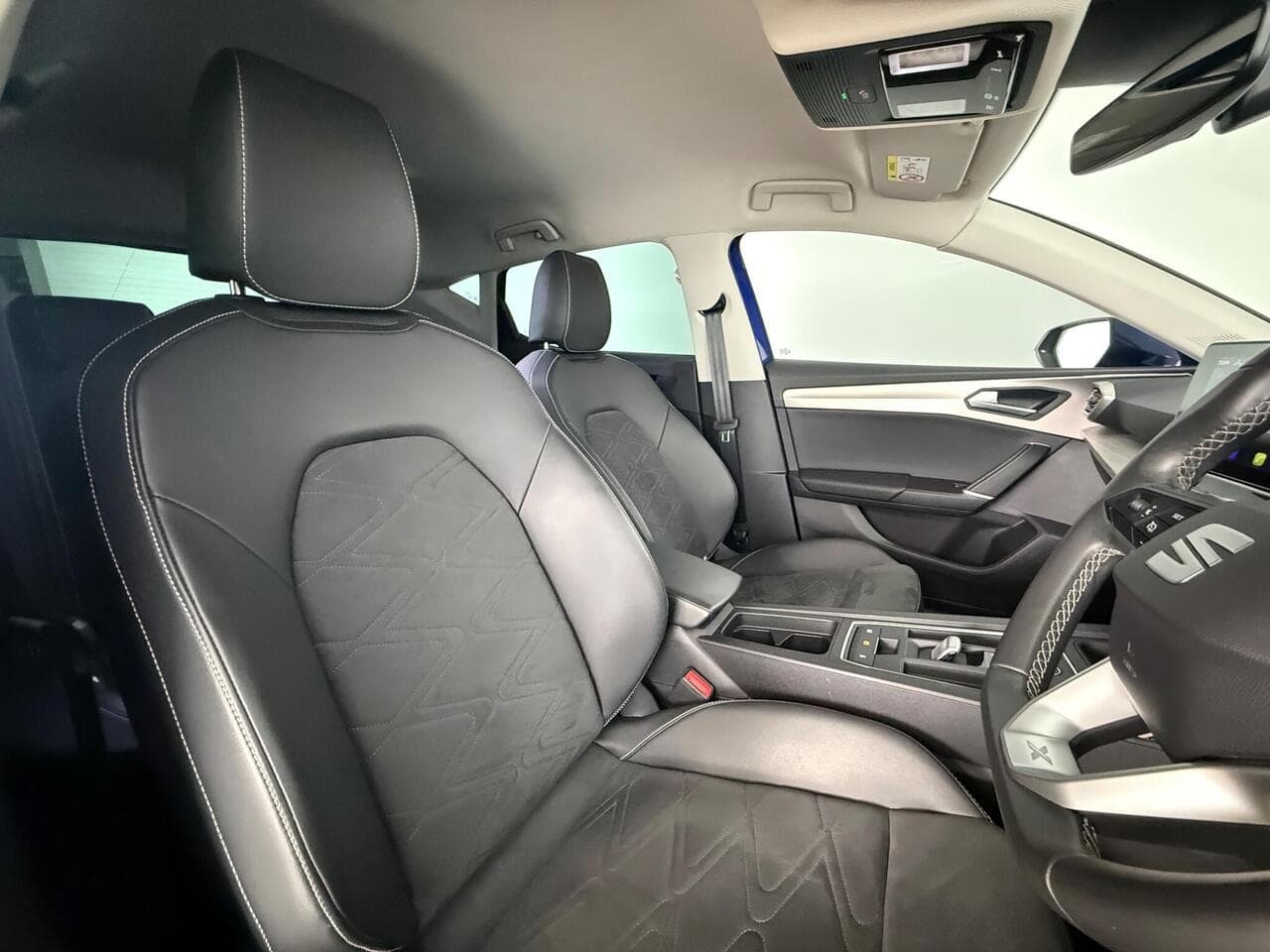 SEAT Leon thumbnail Seat Driver