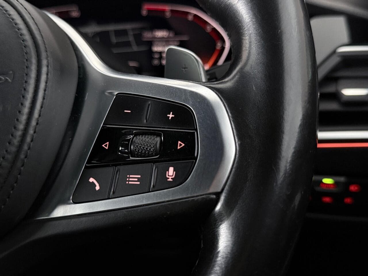 BMW 3 Series thumbnail Misc Controls