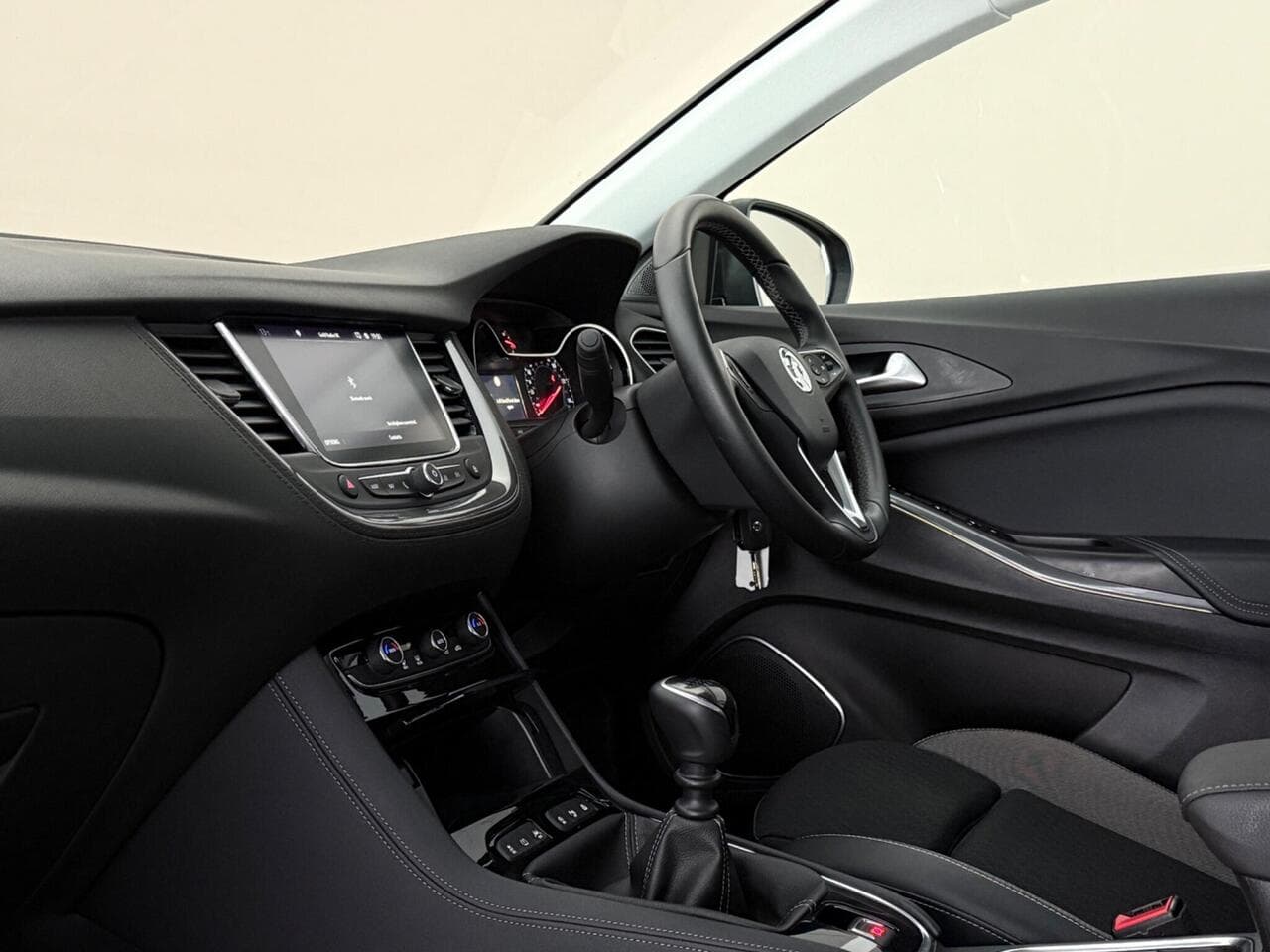 Vauxhall Grandland X thumbnail Interior Front