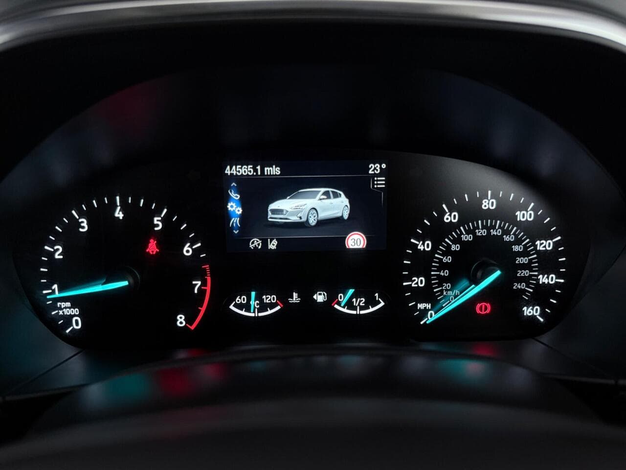 Ford Focus thumbnail Driver Instruments
