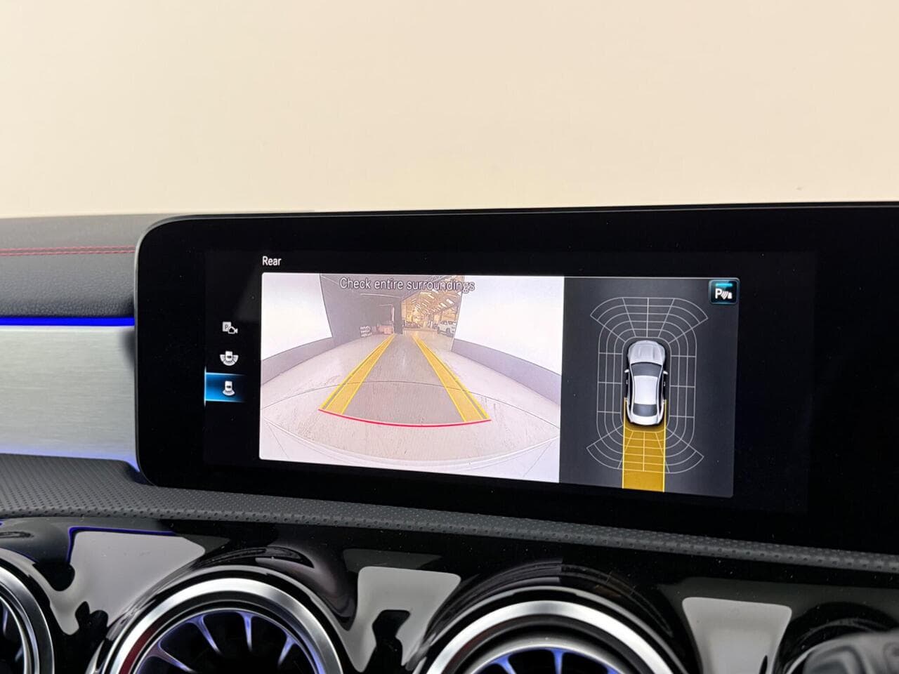 Mercedes-Benz CLA thumbnail Infotainment System