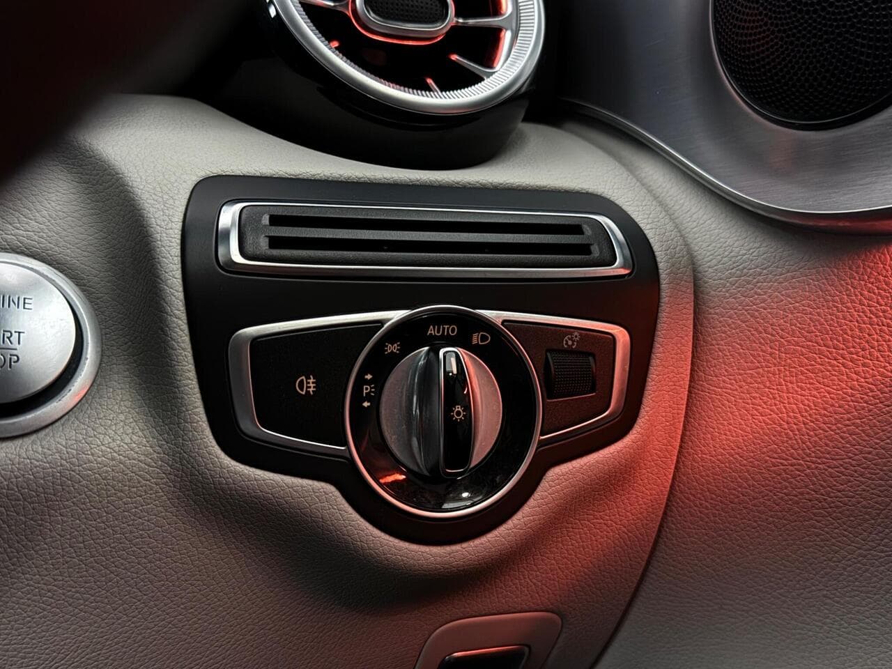 Mercedes-Benz C Class thumbnail Misc Controls