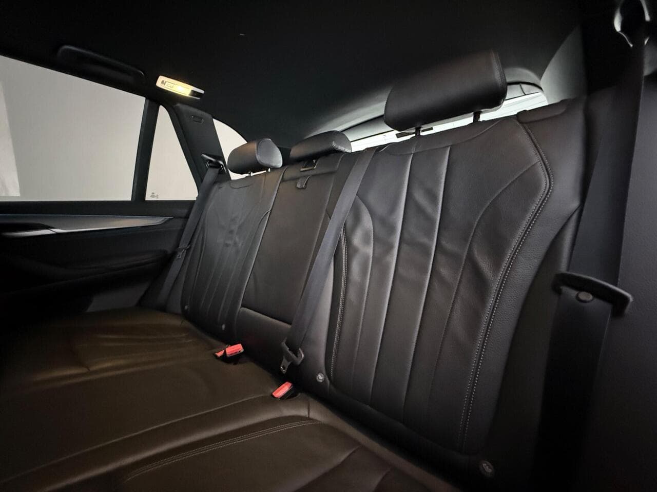 BMW X5 thumbnail Seats Rear