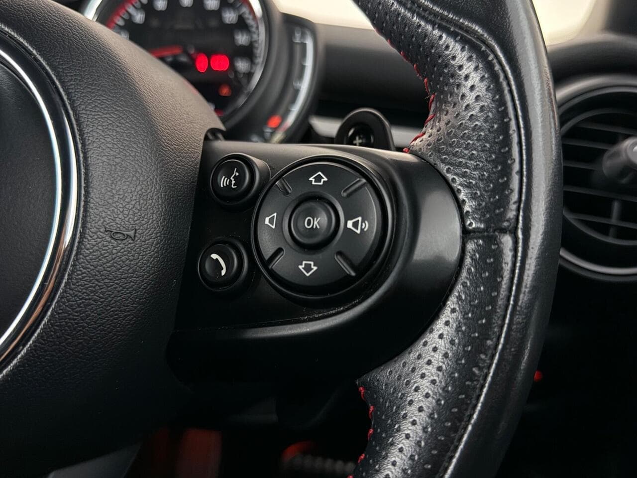 MINI Hatch thumbnail Misc Controls