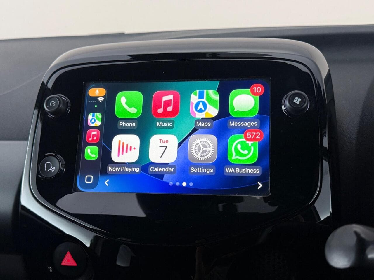 Toyota AYGO thumbnail Infotainment System