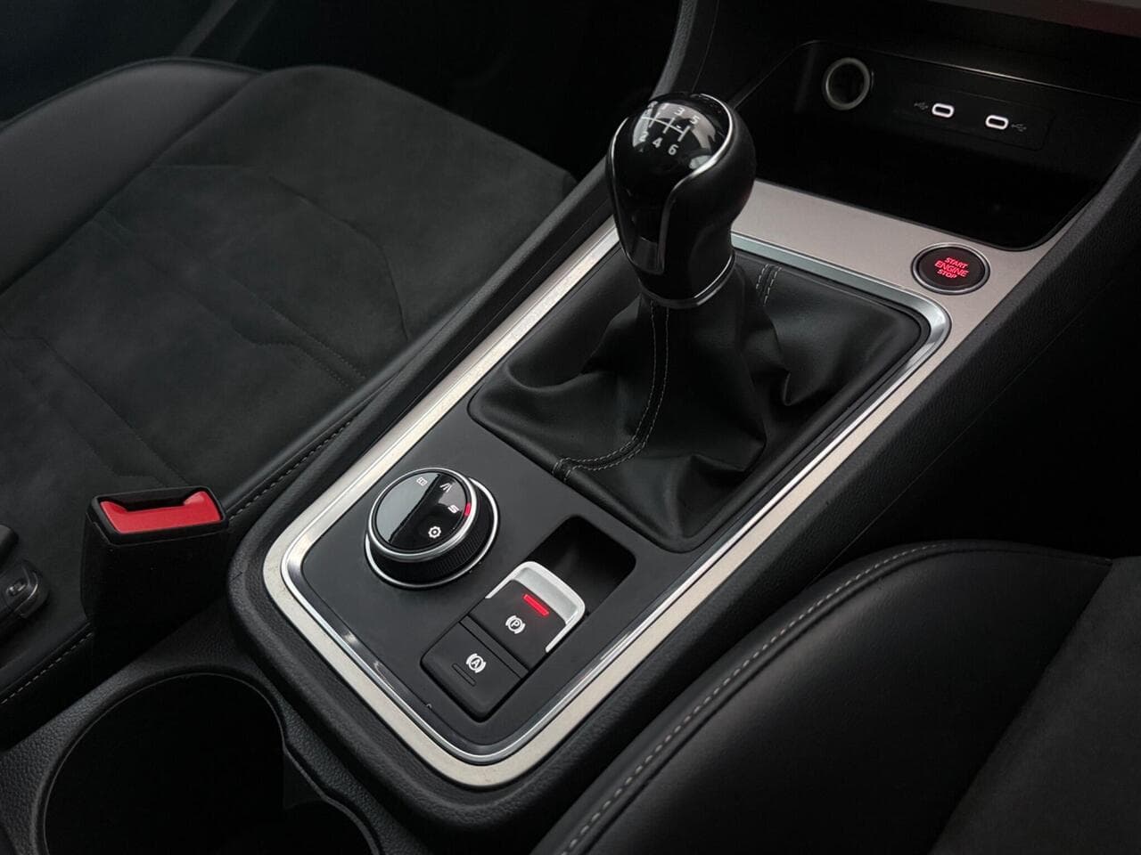 SEAT Ateca thumbnail Interior Front