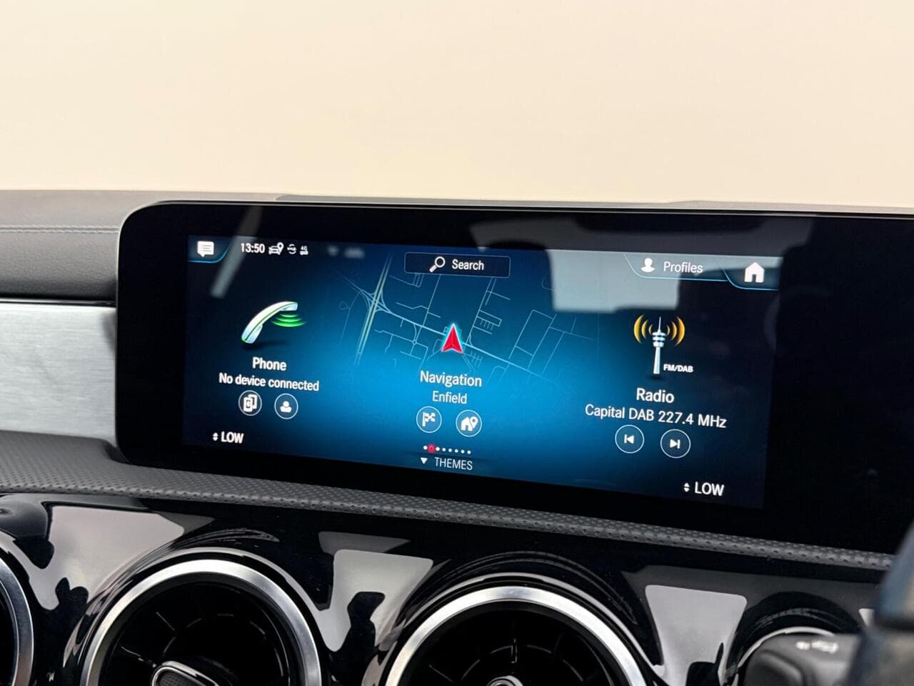 Mercedes-Benz CLA thumbnail Infotainment System