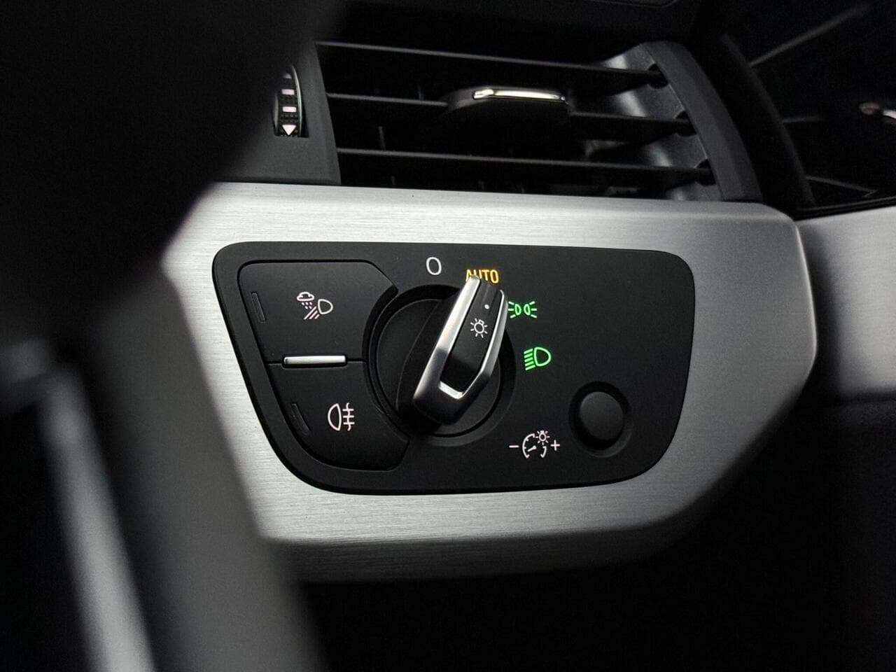 Audi A5 thumbnail Misc Controls