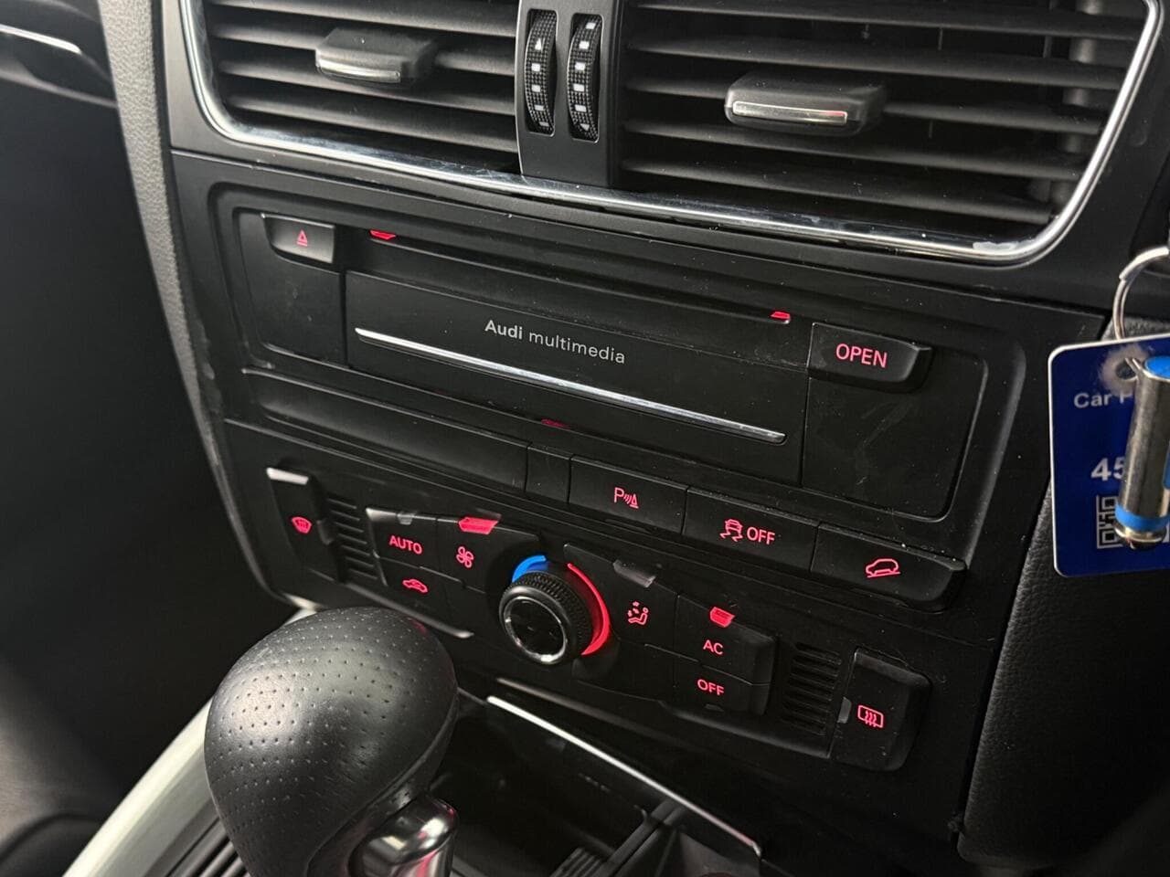 Audi Q5 thumbnail Misc Controls