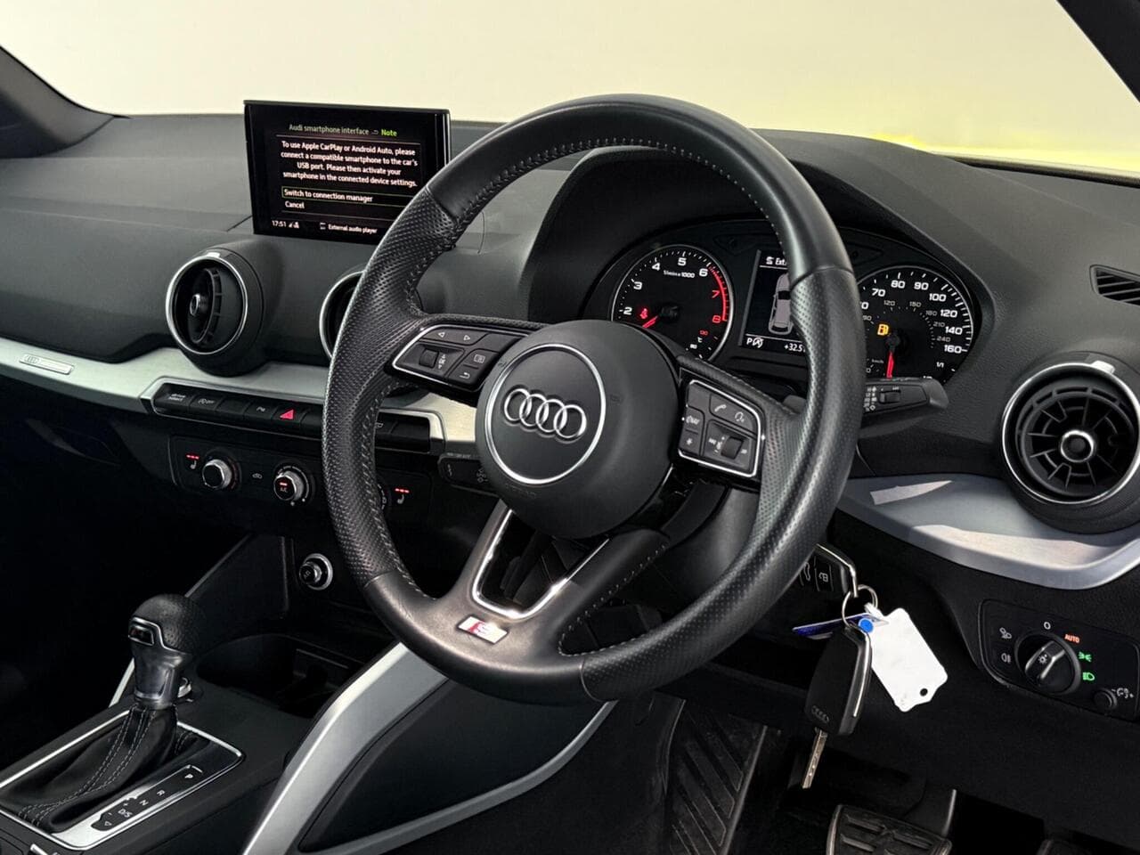Audi Q2 thumbnail Steering Wheel