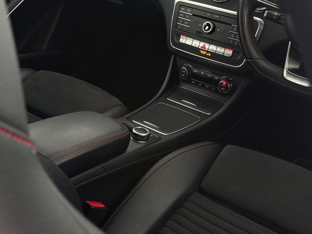 Mercedes-Benz A Class thumbnail Interior Front