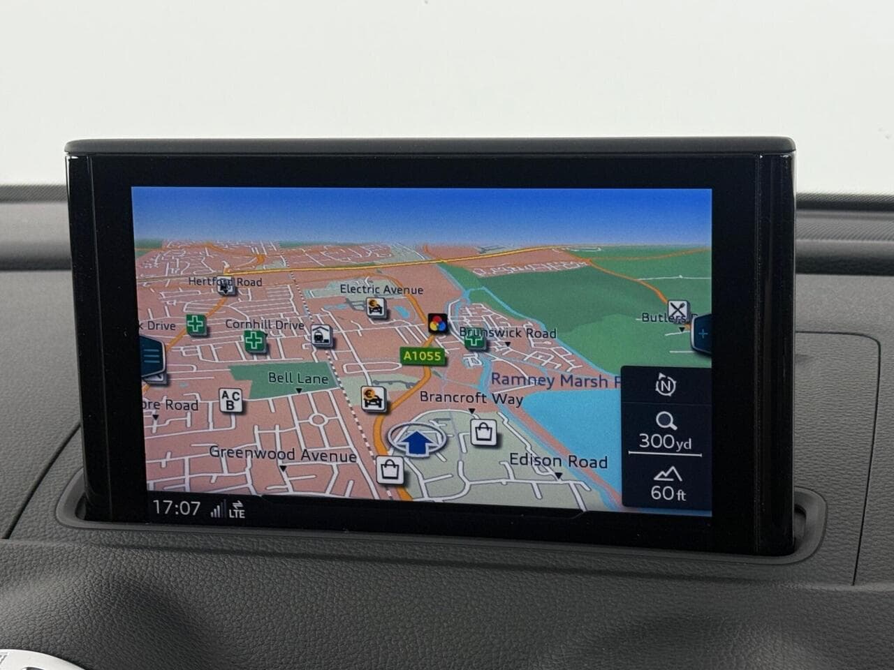 Audi A3 Cabriolet thumbnail Infotainment System