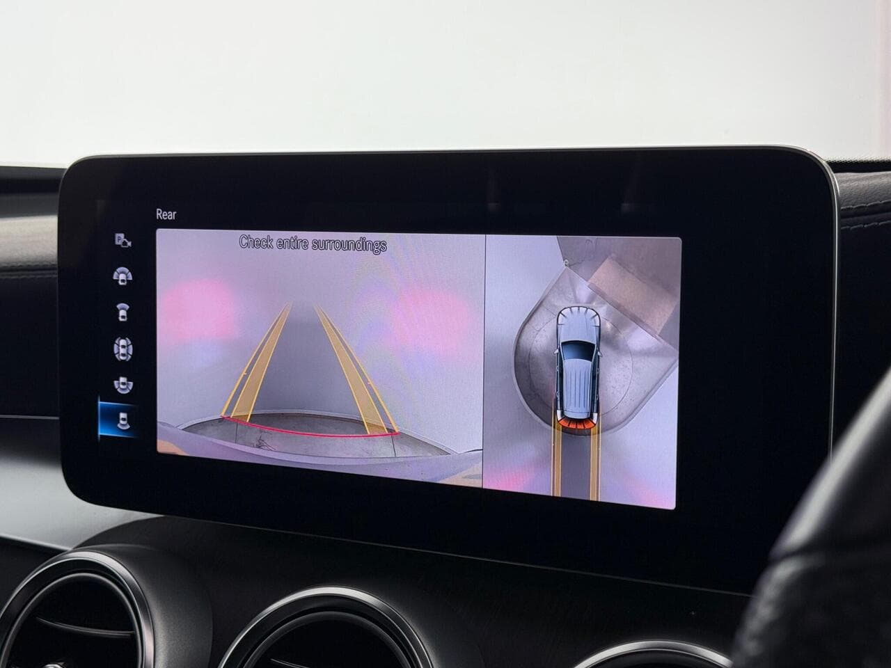 Mercedes-Benz GLC thumbnail Infotainment System
