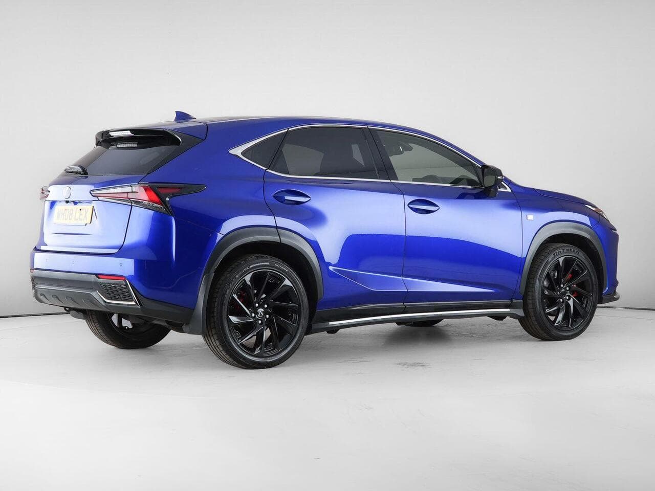 Lexus NX thumbnail Rear Right