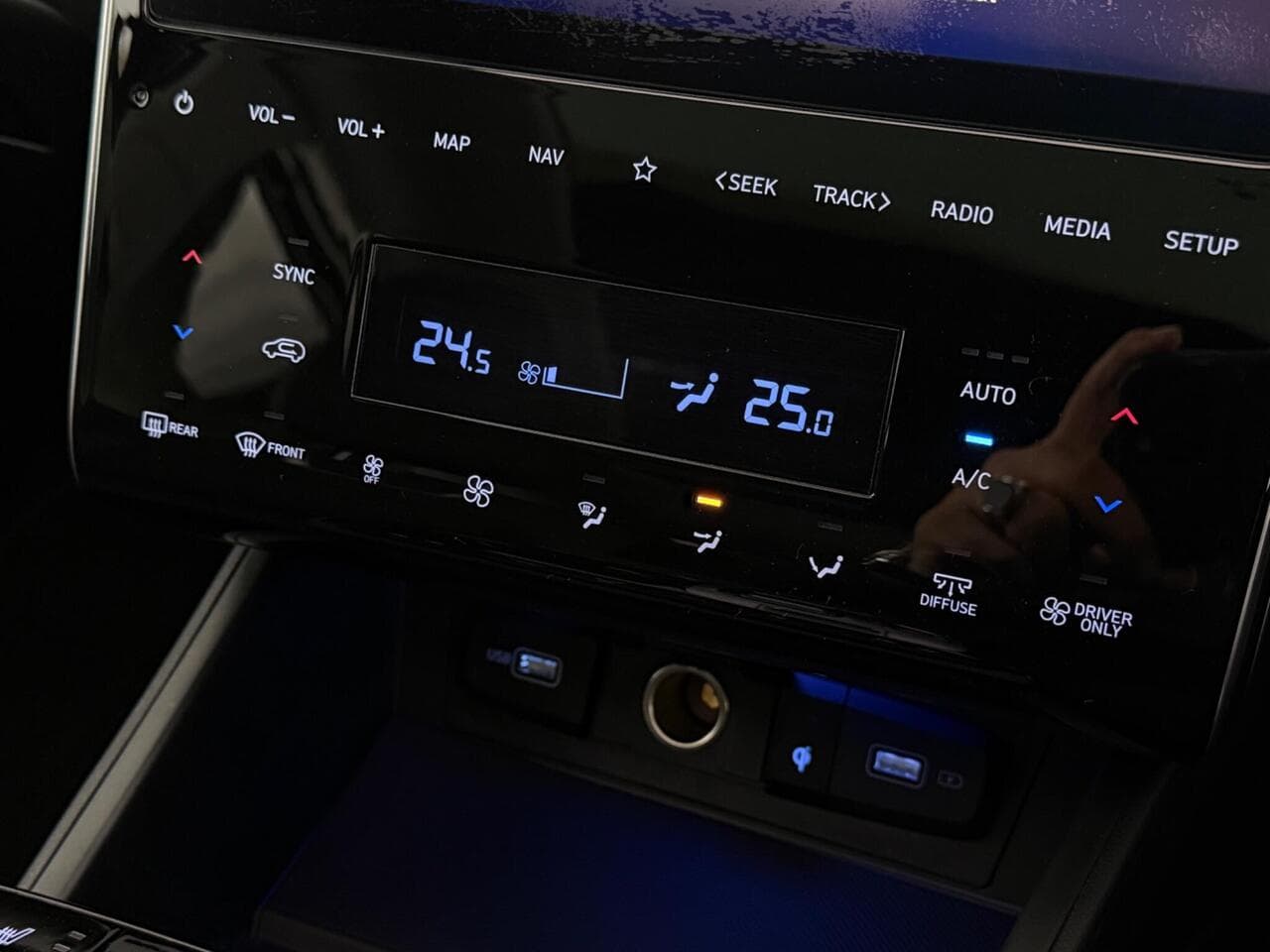 Hyundai TUCSON thumbnail Infotainment System