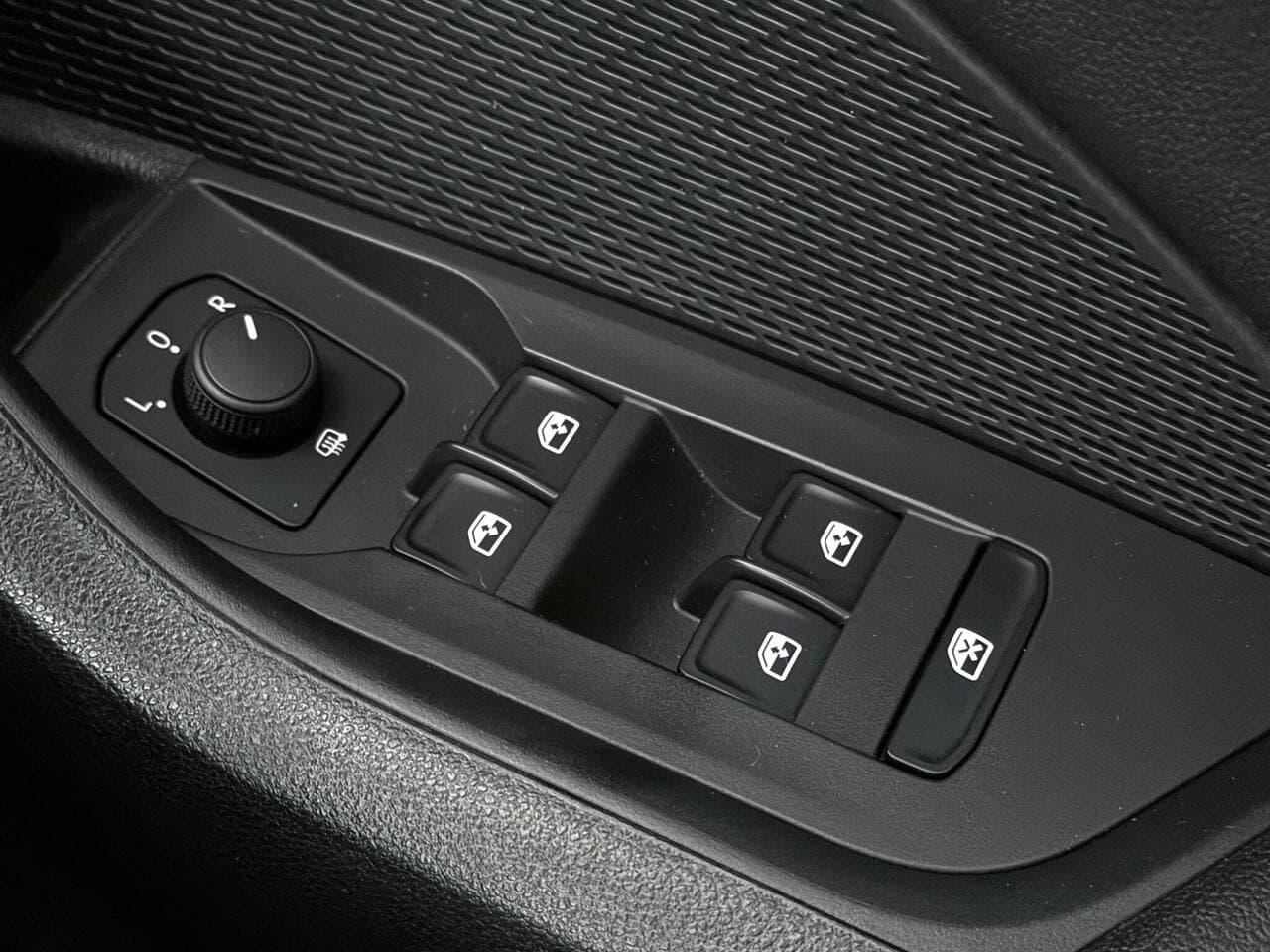 Skoda Octavia thumbnail Misc Controls