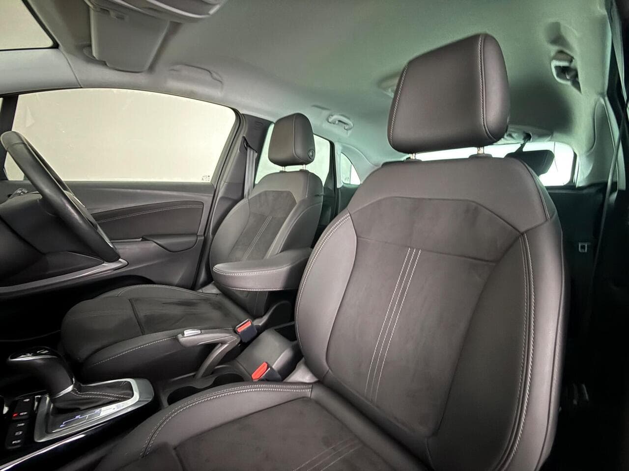 Vauxhall Crossland thumbnail Seat Front Passenger
