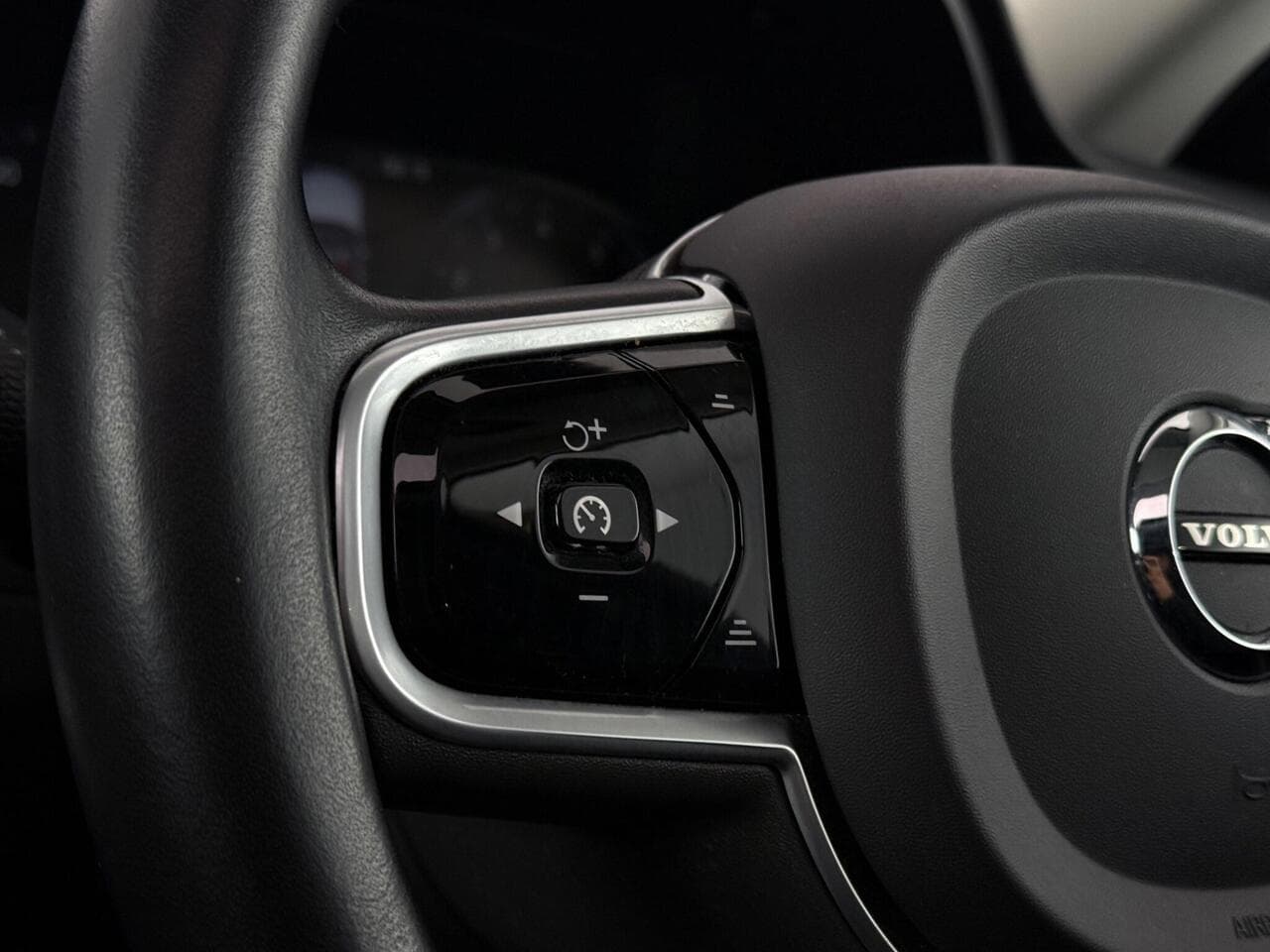 Volvo V60 thumbnail Misc Controls