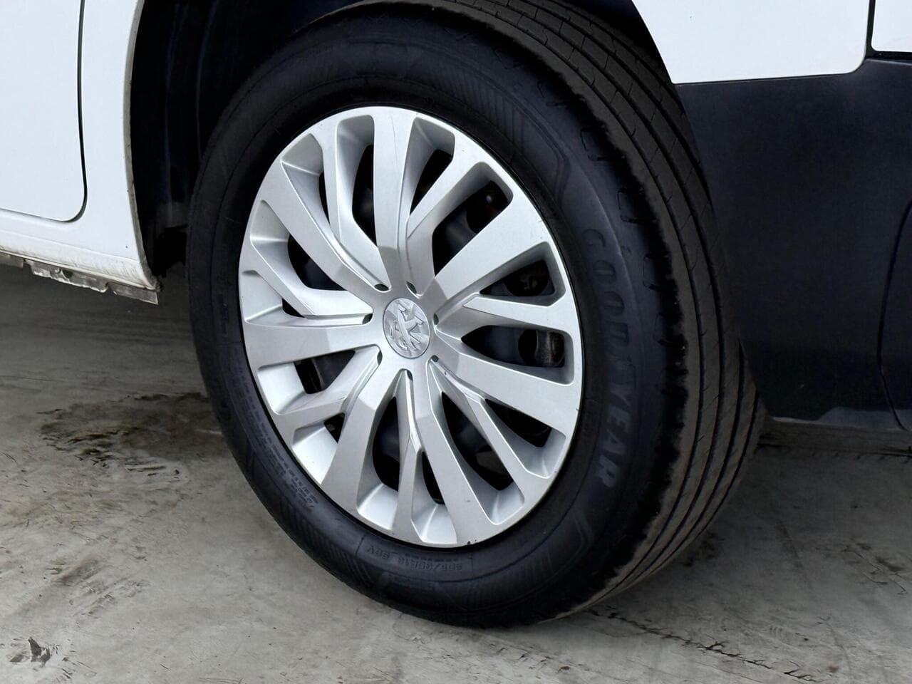Peugeot Partner thumbnail Wheel