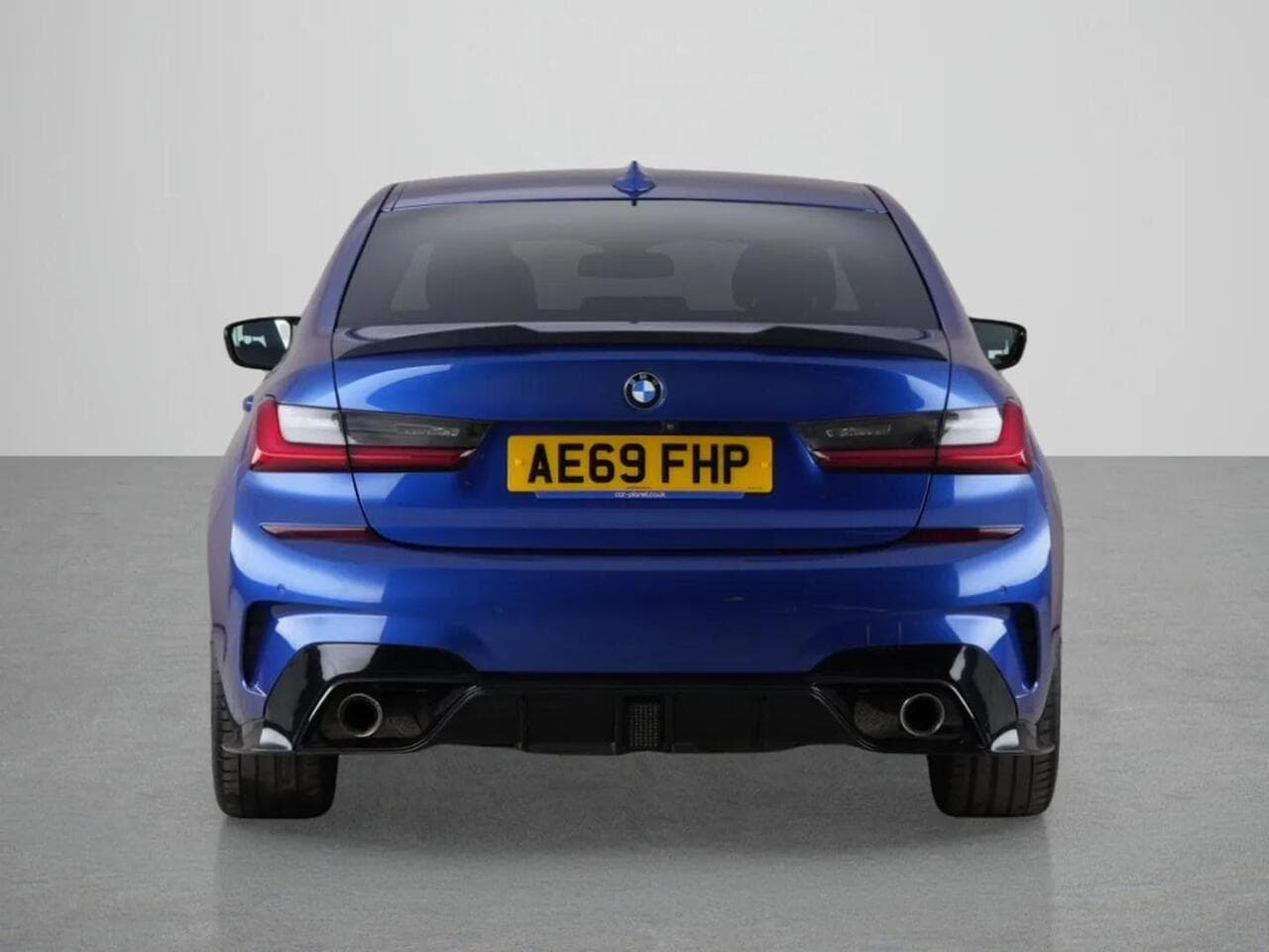 BMW 3 Series thumbnail Rear