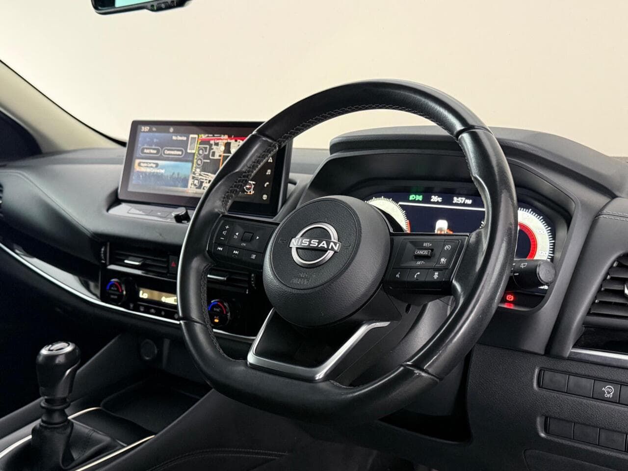 Nissan Qashqai thumbnail Steering Wheel