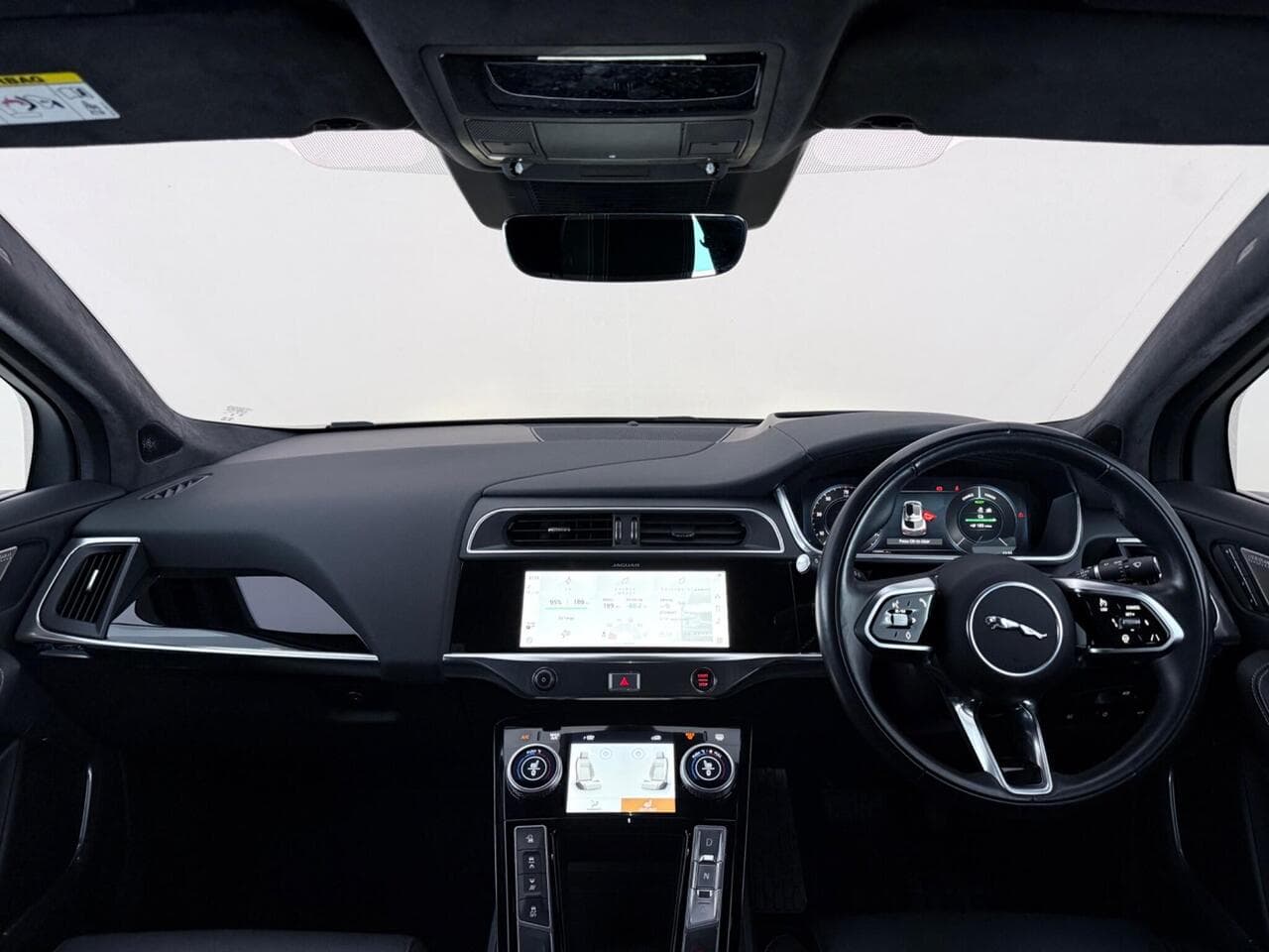 Jaguar I-PACE thumbnail Interior Front