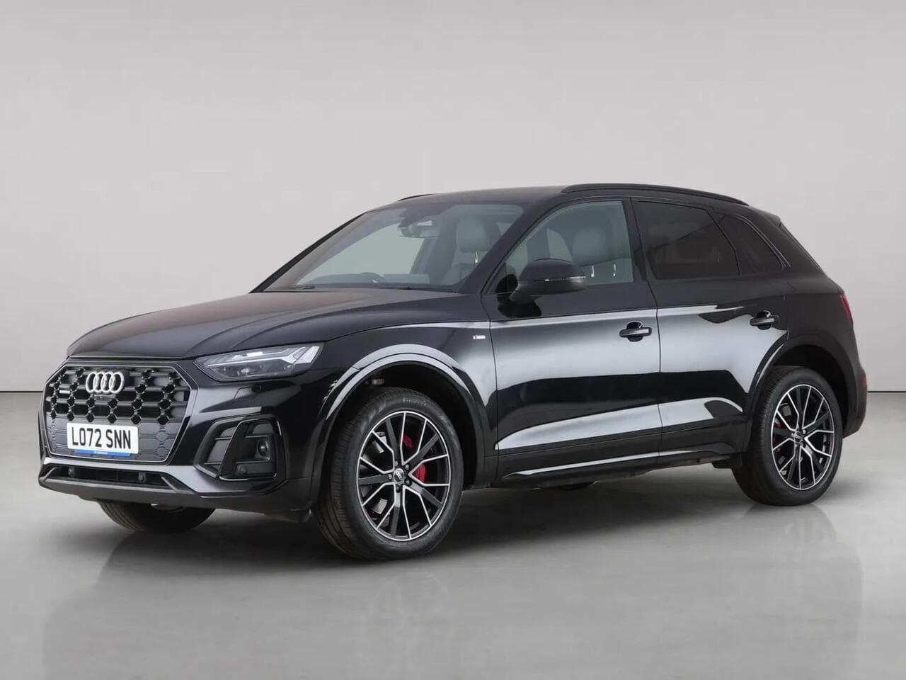 Audi Q5 thumbnail Front Left