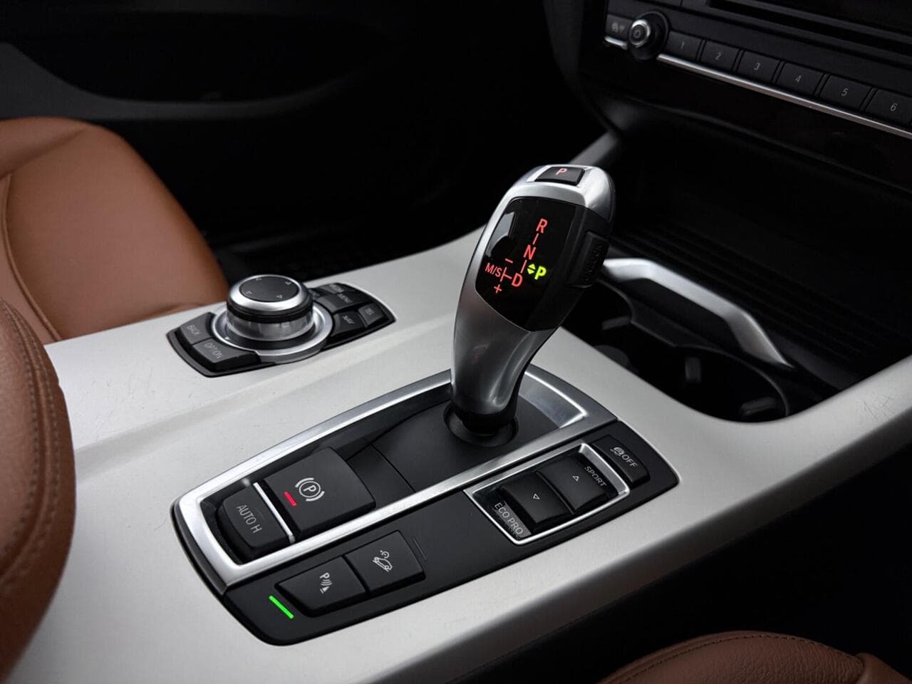 BMW X3 thumbnail Interior Front