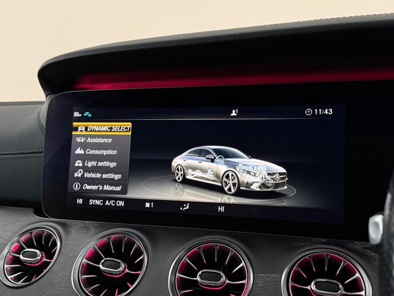 Mercedes-Benz CLS thumbnail Infotainment System