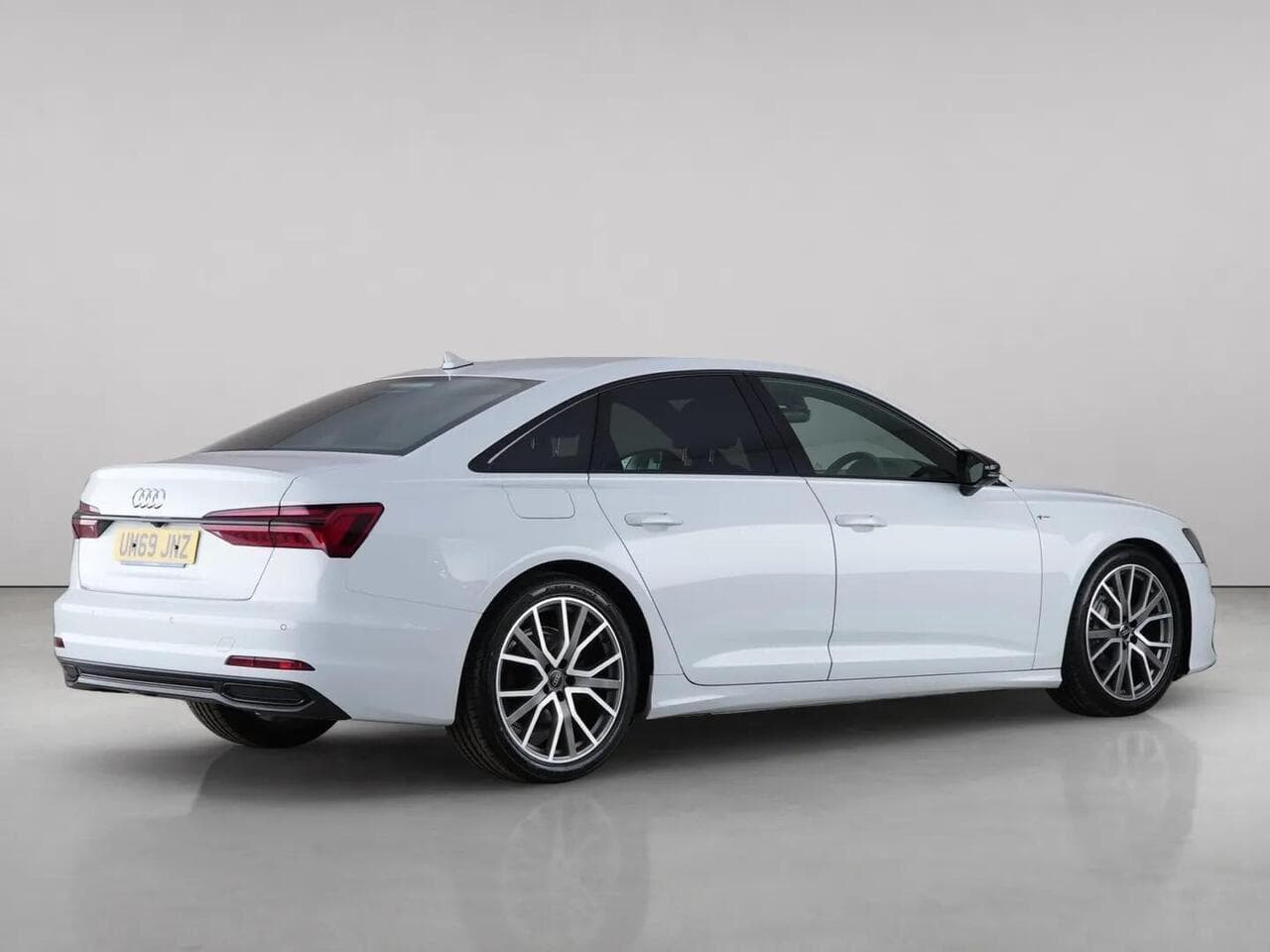 Audi A6 Saloon thumbnail Rear Right