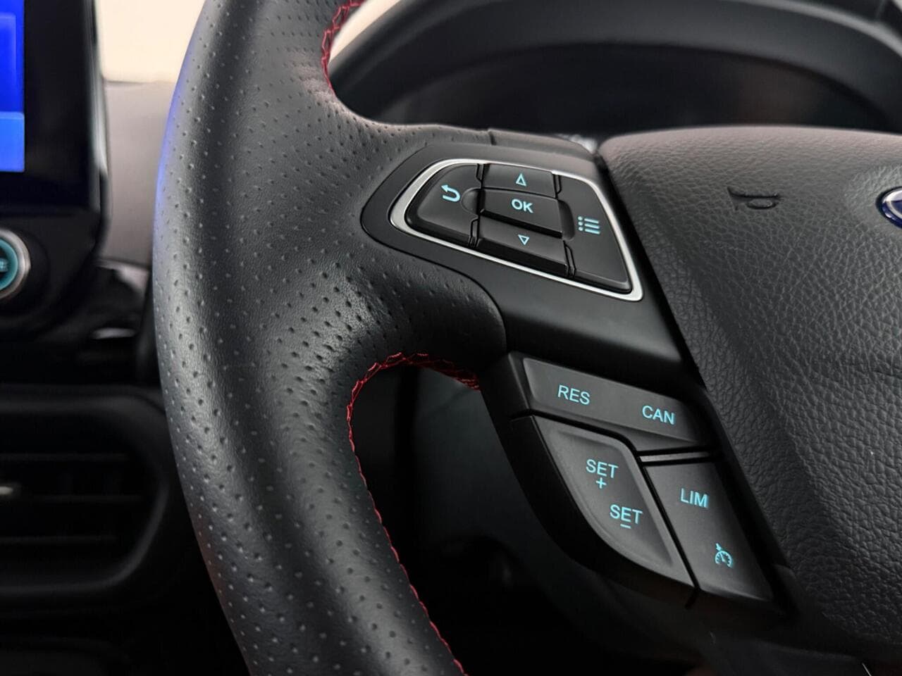 Ford EcoSport thumbnail Misc Controls