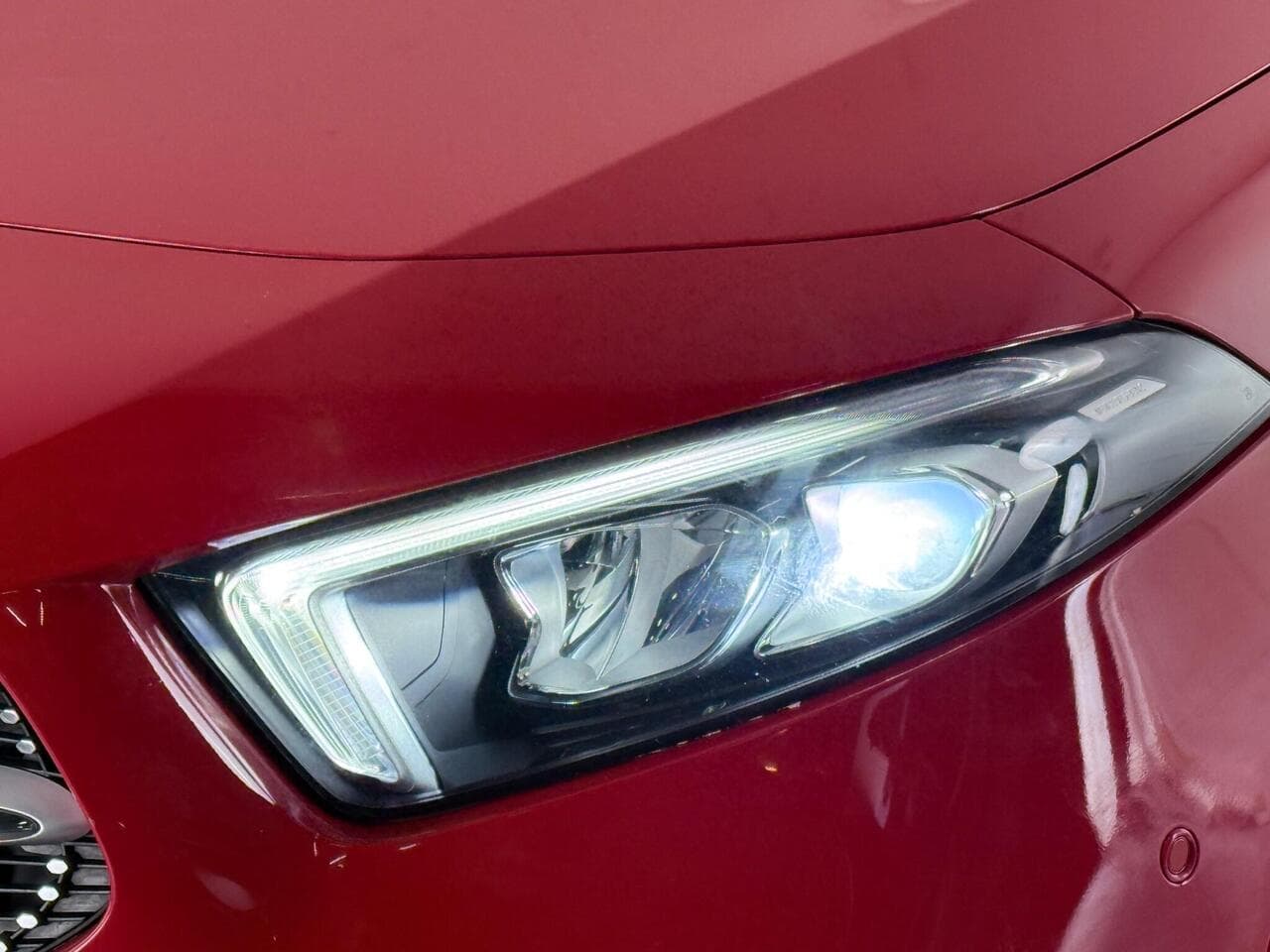 Mercedes-Benz A Class thumbnail Lights Front