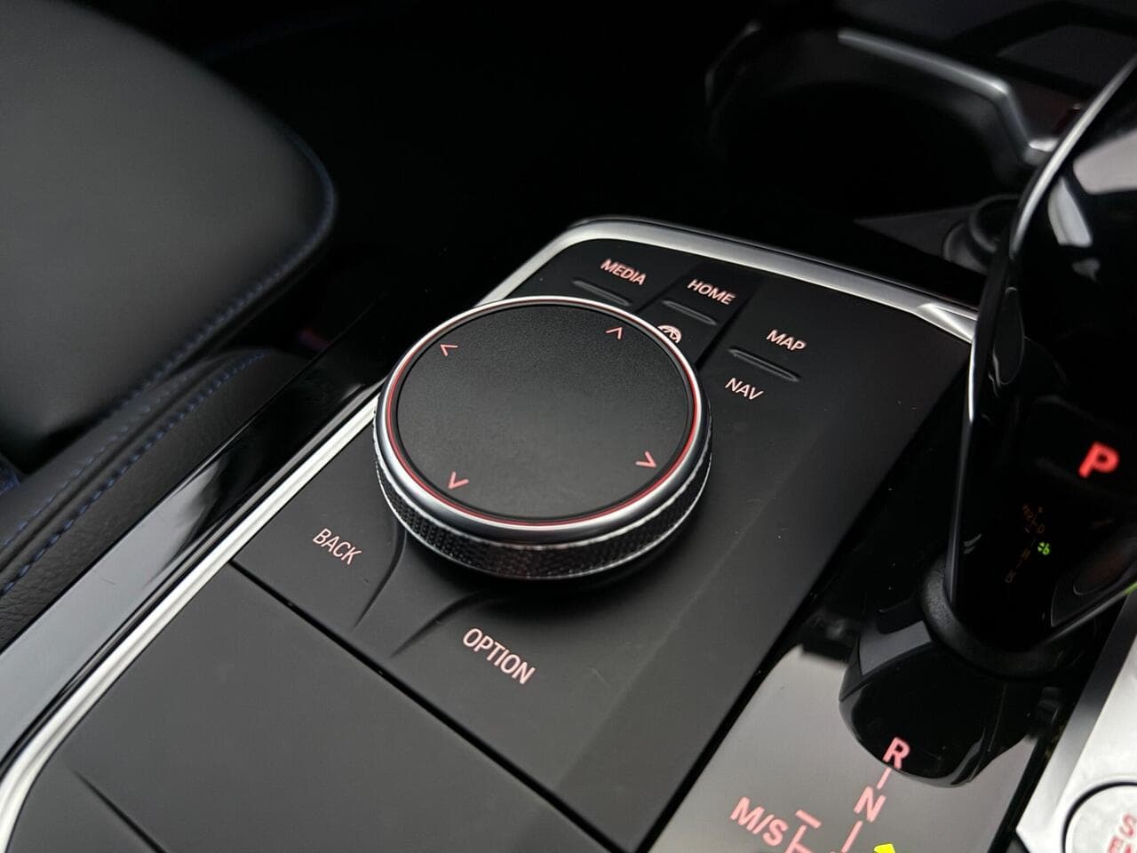 BMW 2 Series Gran Coupe thumbnail Misc Controls