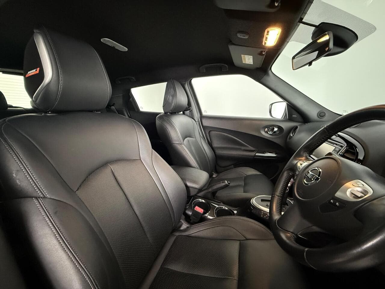Nissan Juke thumbnail Seat Driver