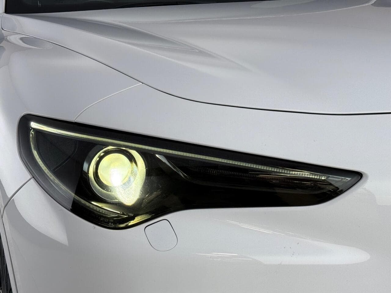 Alfa Romeo Stelvio thumbnail Inconclusive
