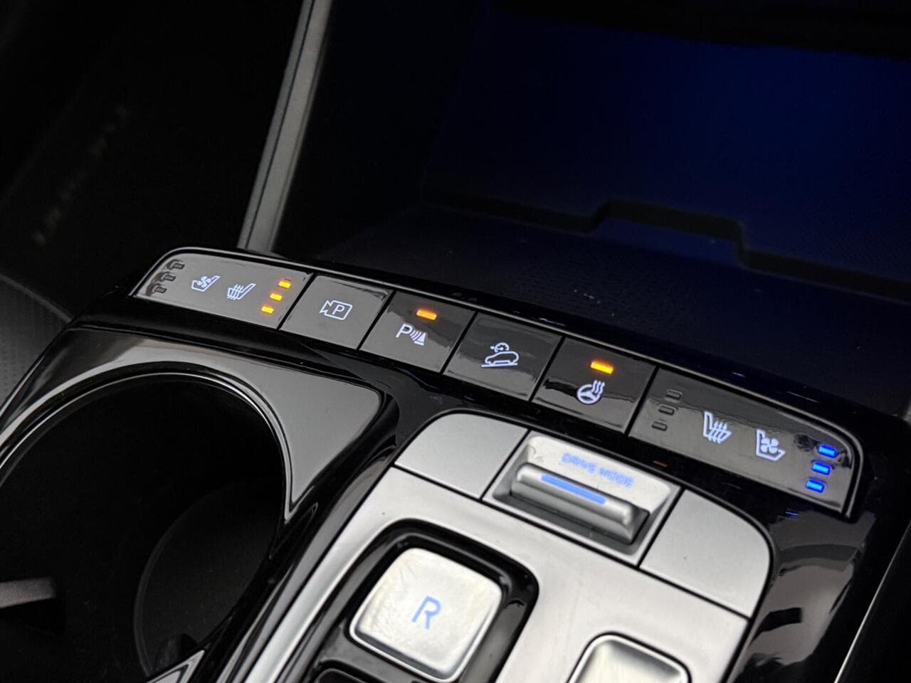 Hyundai TUCSON thumbnail Misc Controls
