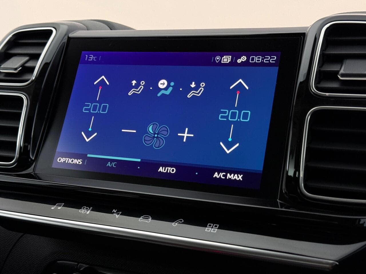 Citroen C5 Aircross thumbnail Infotainment System
