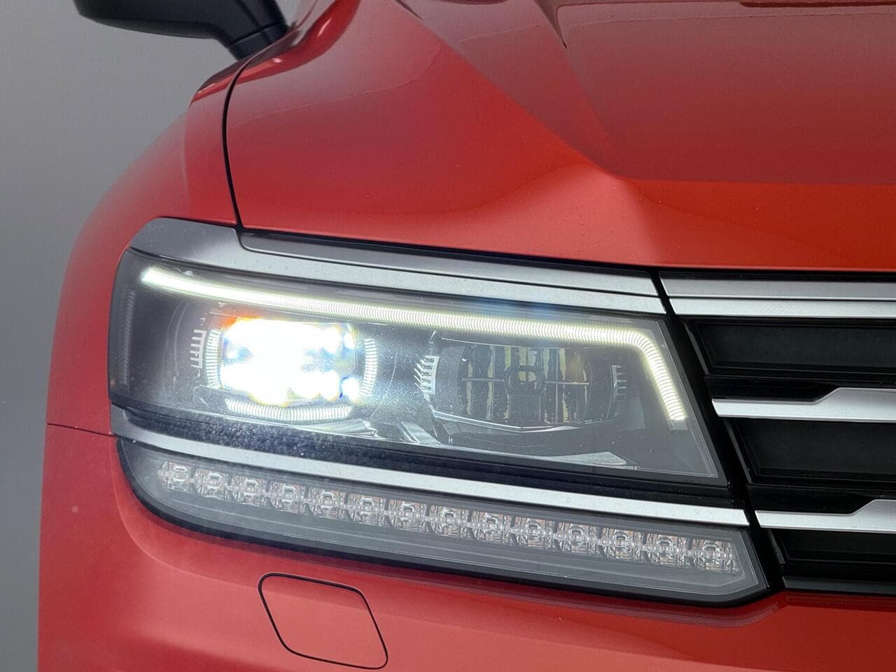 Volkswagen Tiguan Allspace thumbnail Lights Front