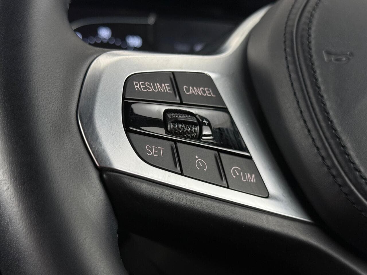 BMW 1 Series thumbnail Misc Controls