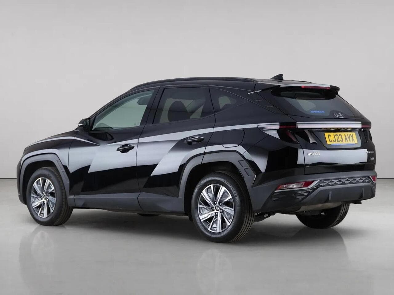 Hyundai TUCSON thumbnail Rear Left