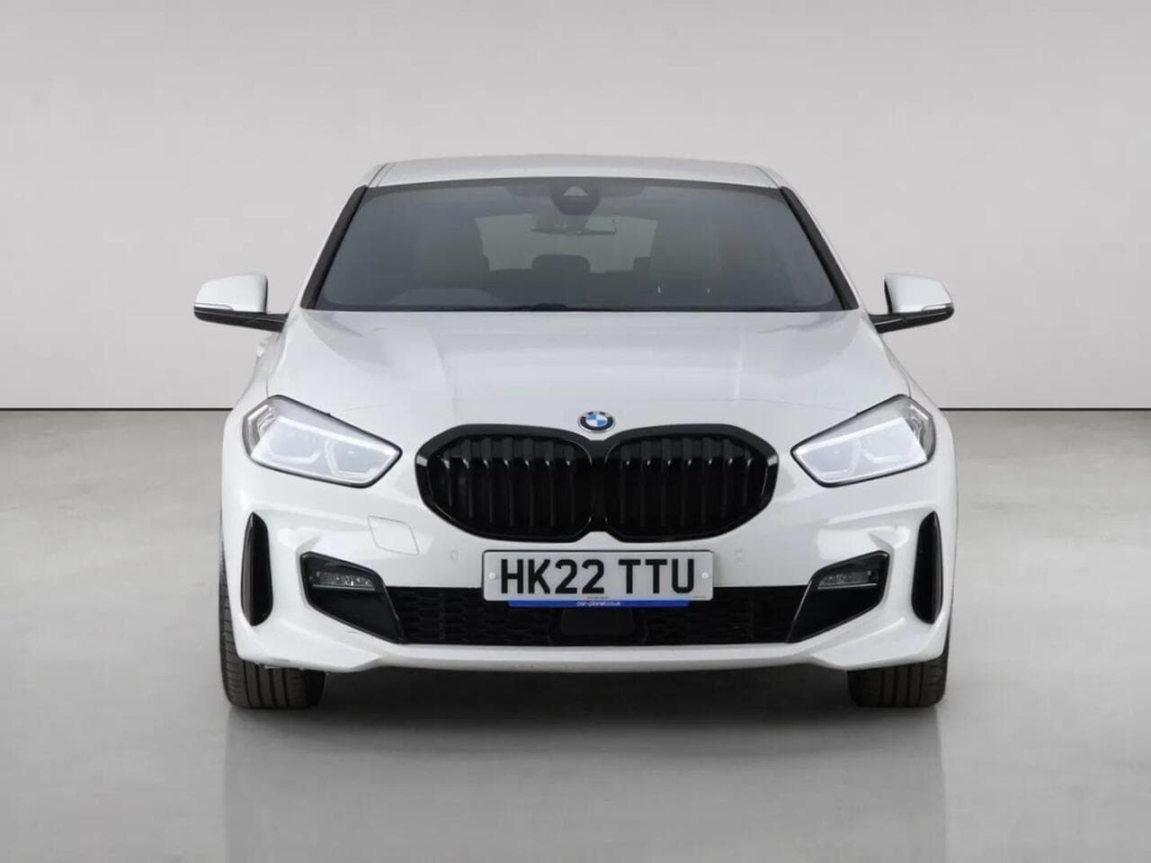 BMW 1 Series thumbnail Front